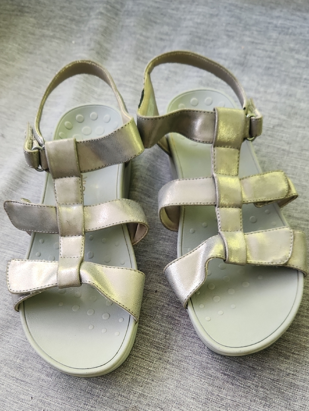 Vionic Metallic Silver Comfort Sandals